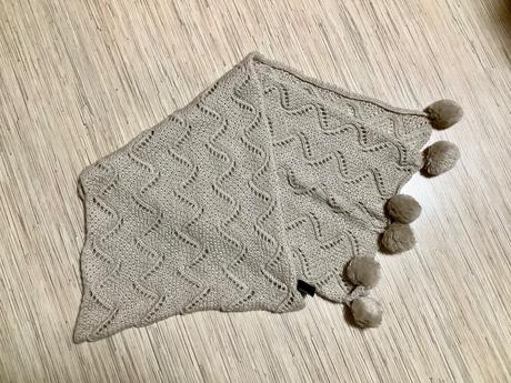 Šalik s brmbolcami/do, 