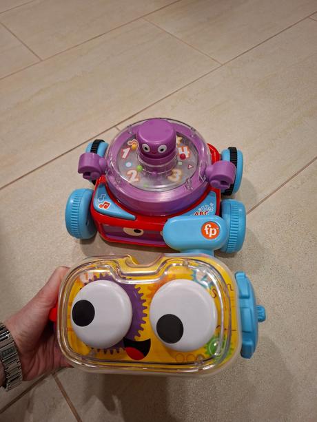 Fisher price robot pohybujúci sa, 