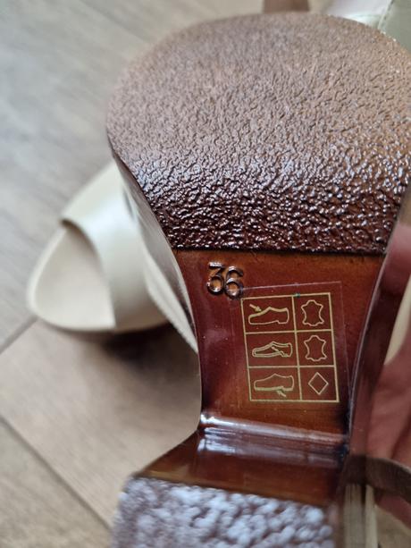 Kožené sandále na platforme 36, 36