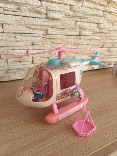 Snehová záchranka-helikoptéra, terénne auto, iglu,