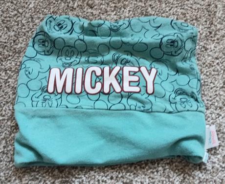 2x čiapka, disney,86