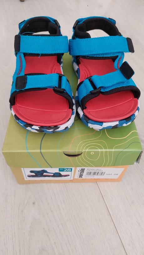 Sandalky nove, 28