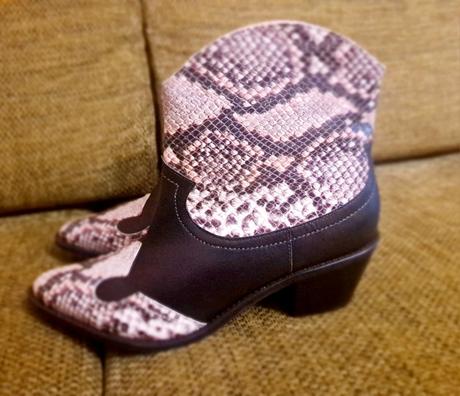 Kožené cowboy topánky - nové, 39