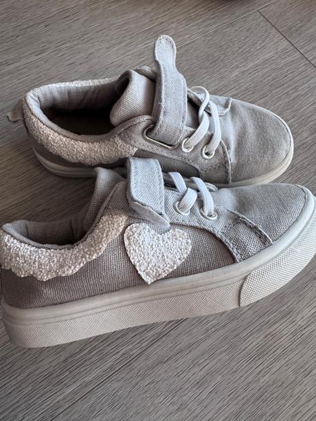 Platenky nelli blu, nelli blu,27