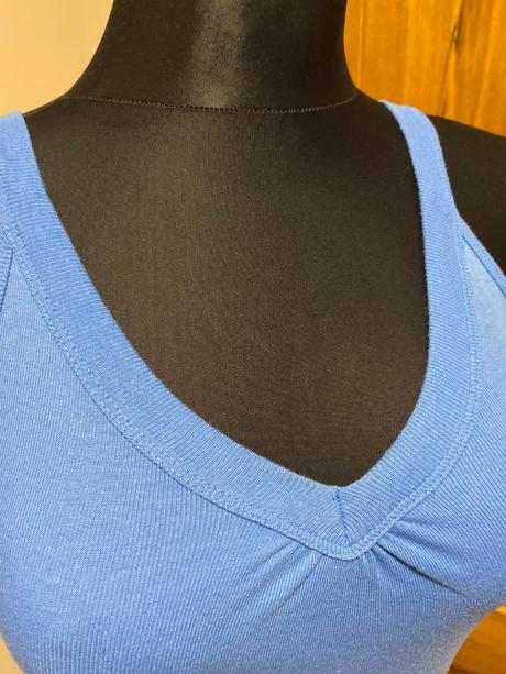 Modré tielko / tričko bez rukávov, s