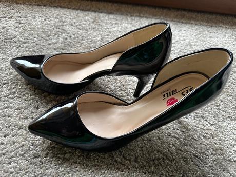 Elegantne lakovane lodicky, 38