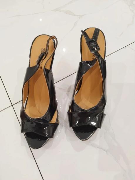 Topánky na podpätku, 37