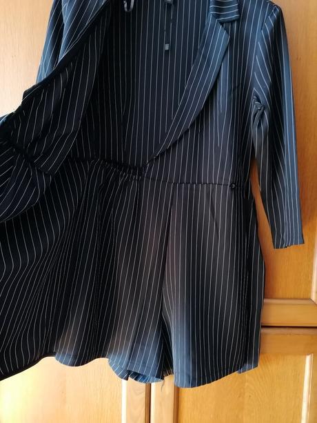 Čierny pružkovaný kraťasový overal amisu, amisu,34