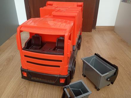 Smetiarske auto + odrážadlo motorka,