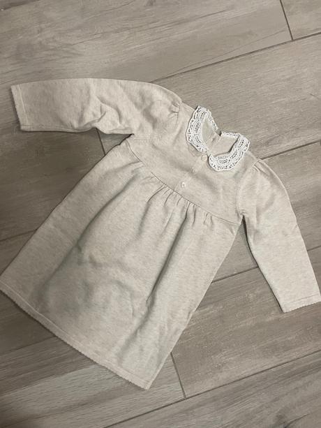 Svetríkové šaty, 104