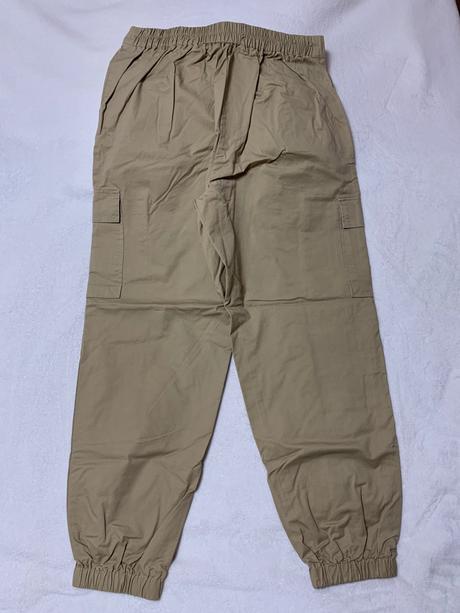 Pieskové 3/4 kapsáče s vyšším pásom na gumu a zips, l / m