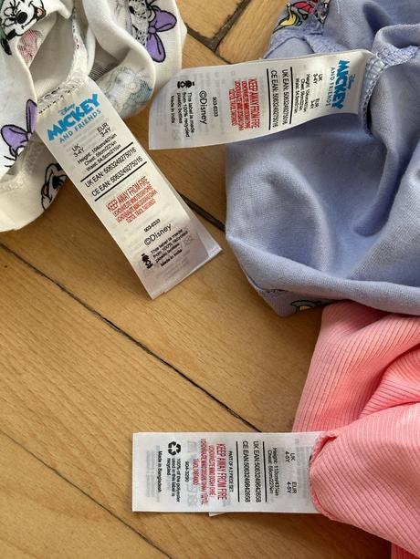 2 babské tielka eu104 za 2eur plus zadarmo tričko, disney,104