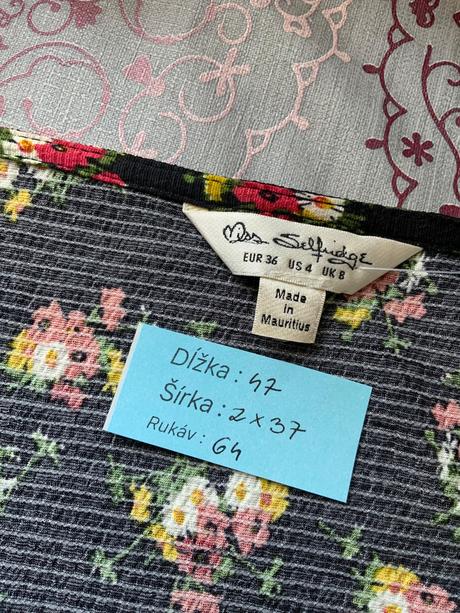 Kvetovany top s volanmi, miss selfridge,s