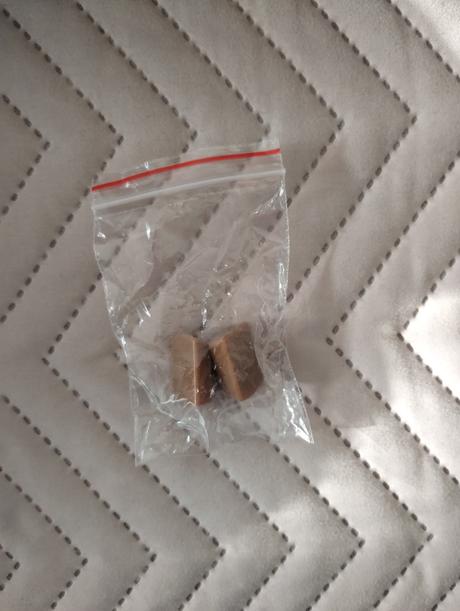 Sandále dámske, nízky elegantný podpätok, zlatá pr, baťa,37