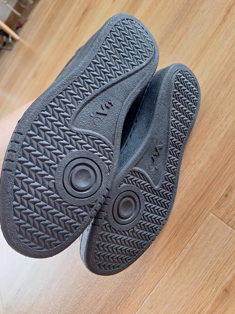 Nové tenisky, deichmann,40