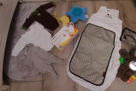 Odsávačka medela, spací vak, podložka babymoov,