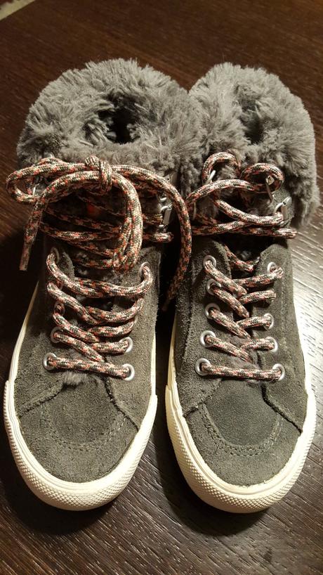 Kotnikove tenisky zara 30 s kozusinou, zara,30