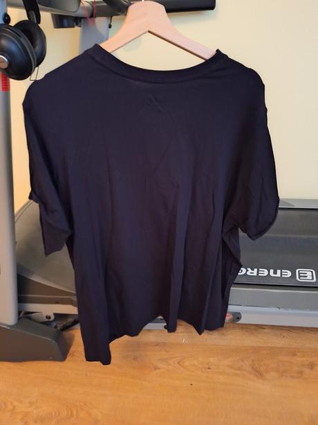 Nenosené tričko, dkny,l