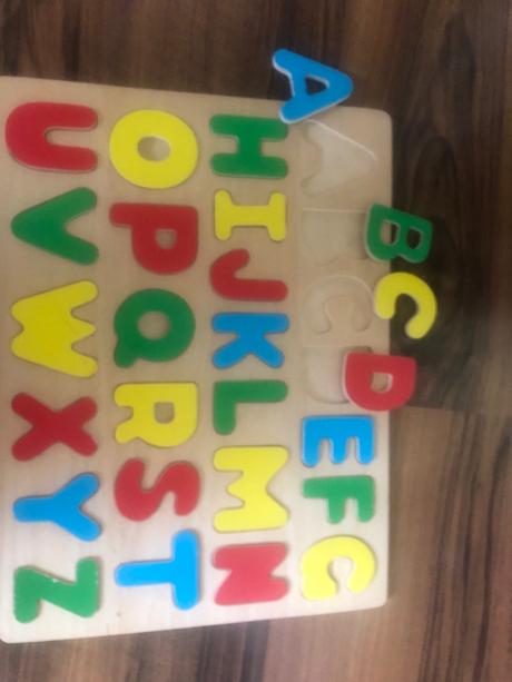 Drevené vkladacky pismenka, 
