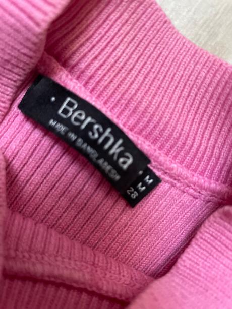 Vrúbkovaný top, bershka,m