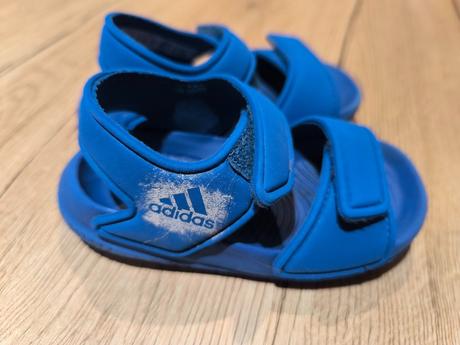 Sandálky 21 a 22, 21