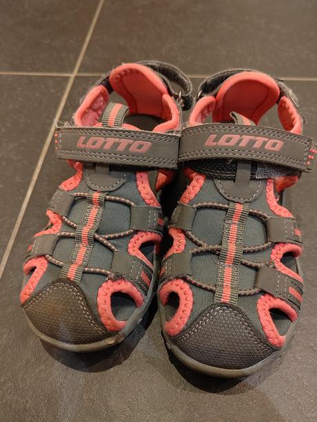 Sandale, lotto,27