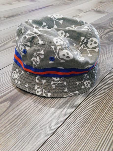 Klobúčik lepky, marks & spencer,92