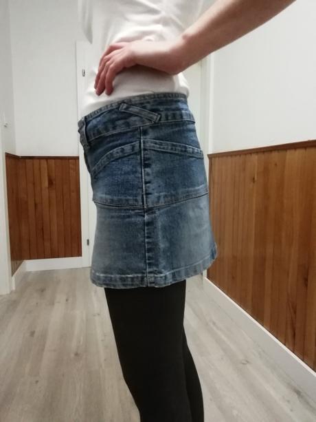 Dámska mini sukňa, s