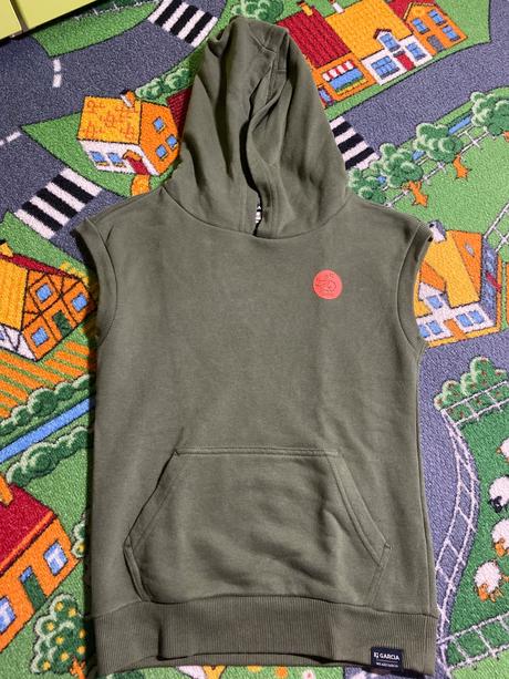 Športová vesta 128, 128