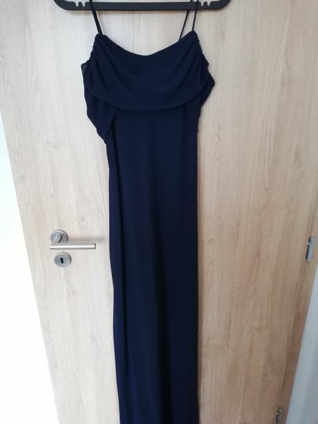 Spoločenské šaty, 42