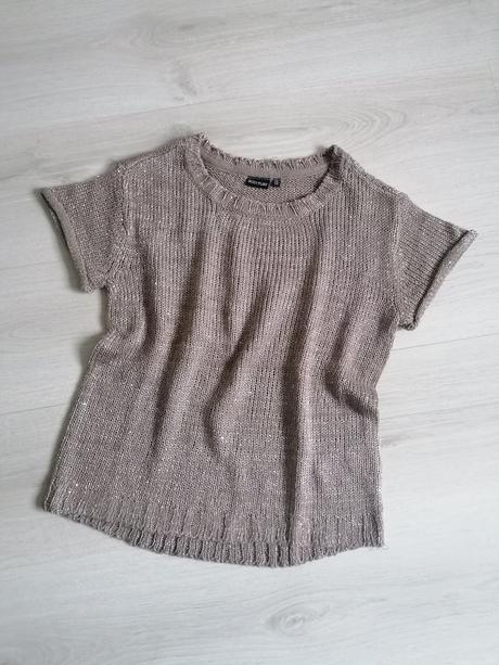 Trblietavý svetrík, 34