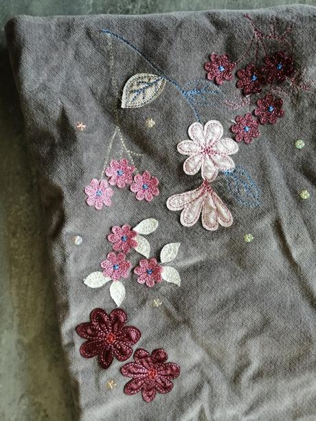 Šaty next v 104, 3-4 r.,podšívka, výšivka, next,104