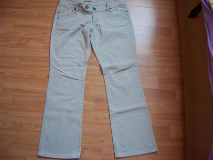 Bedrové béžové rifličky, 38