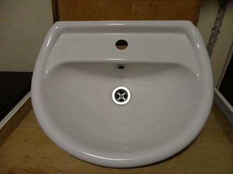 Umývadlo keramické, 