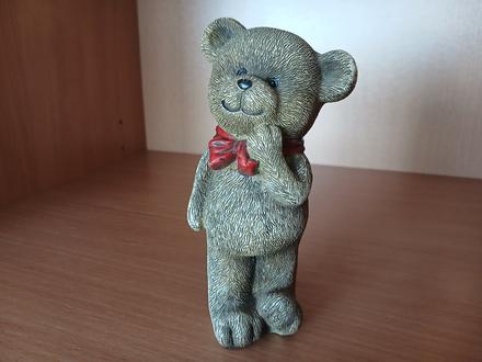 Keramický stojací medvedík 13,5 cm,