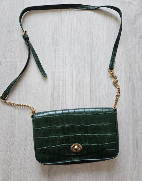 Pekná zelená kabelka, 