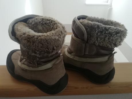 Úžasné teplé, nepremokavé cizmy, baťa,30