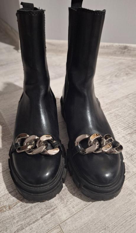 Štýlové čižmy, stradivarius,38