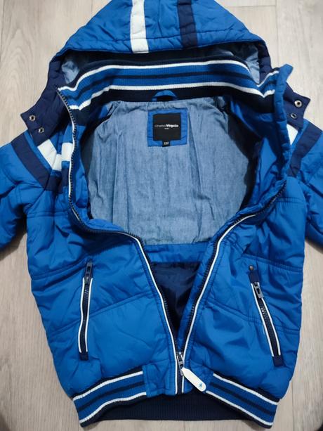 Vetrovka, charles vögele,122