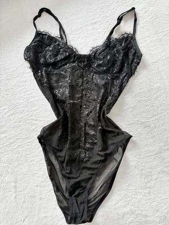 Elegantné čierne čipkované body, lingerie body, s