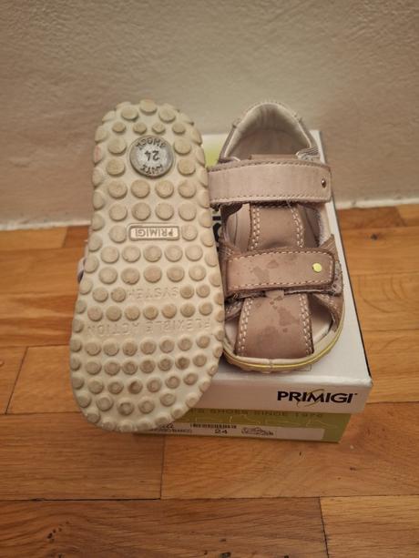 Kožené sandále nosené ako papuče primigi, primigi,24