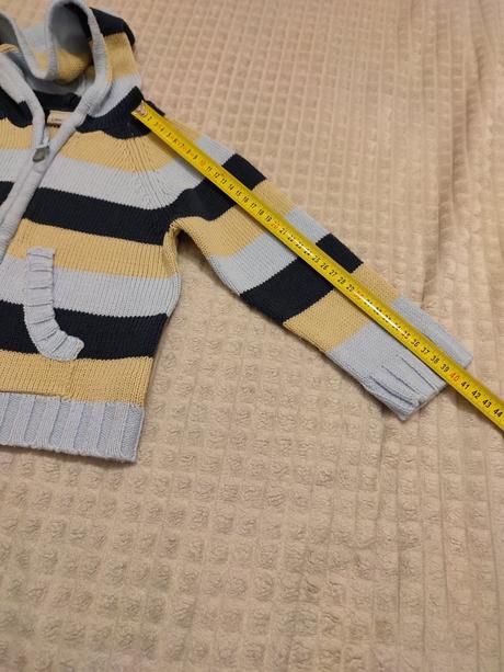 Svetrík v. 98, cherokee,98