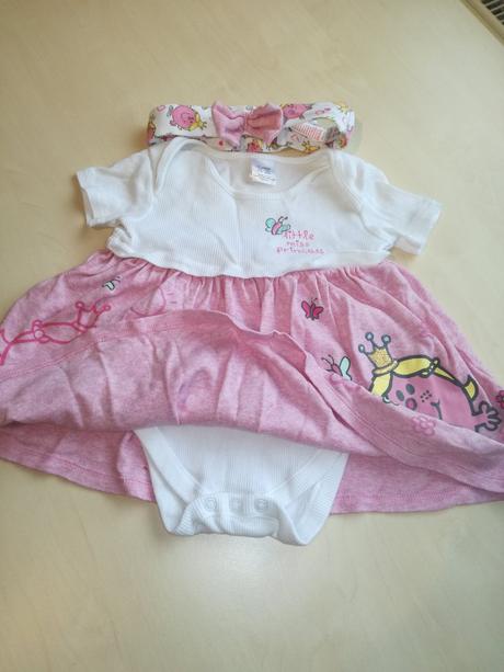 Dievcenske saty s celenkou, tesco,74