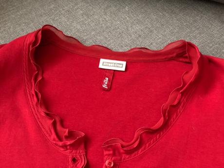 Červený svetríky volanikom, veľkosť s, street one,s