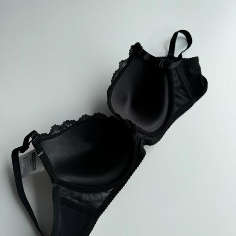 Mierne vystužená podprsenka s kosticou čierna 8860, 75b / 80b / 85b / 90b