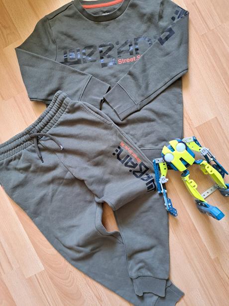 Top teplaky mikina suprava bez poškodení 122/128, f&f,128