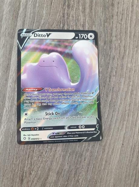 Pokemon ditto v,