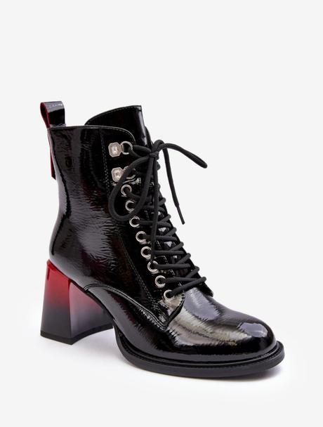 Čižmy s červeným opätkom, 41