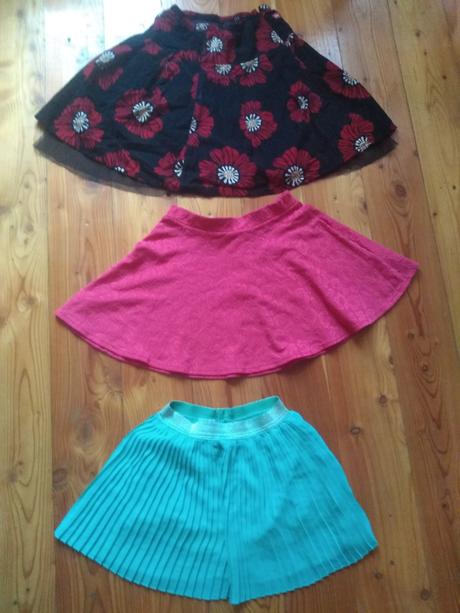 134-140 3 ks sukničky - 10 eur, 134