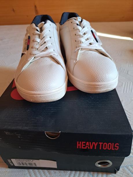 Obuv, značka heavy tools, 41
